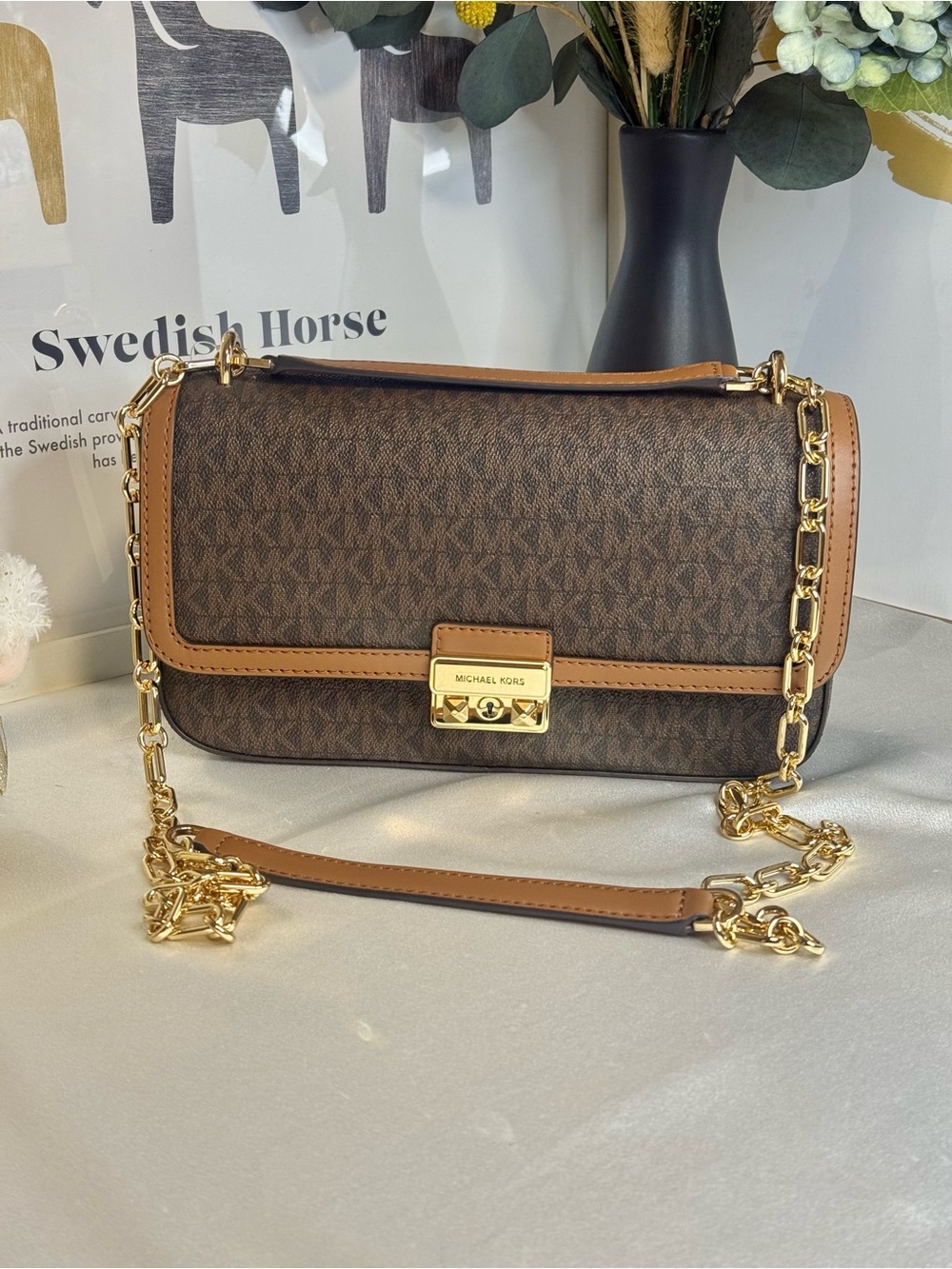 NWT Michael Kors  Tribeca Large Signature Logo Shoulder Bag